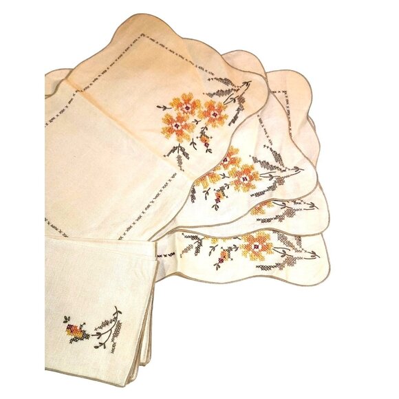 Elegant Vintage Hand Embroidered 8 Piece Linen Placemat/Napkin Modern Cottagecor - Picture 1 of 10